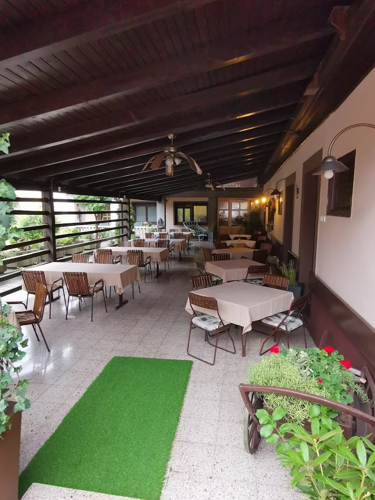 Pokrita terasa Gostilne Burica